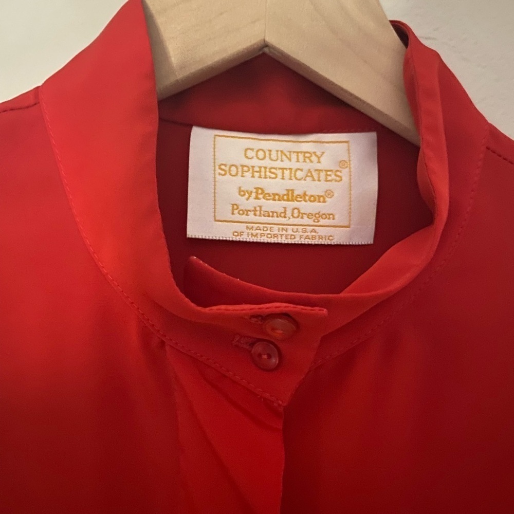 Vintage PENDLETON red blouse women Country Sophisticates size 12 button down - Picture 3 of 9